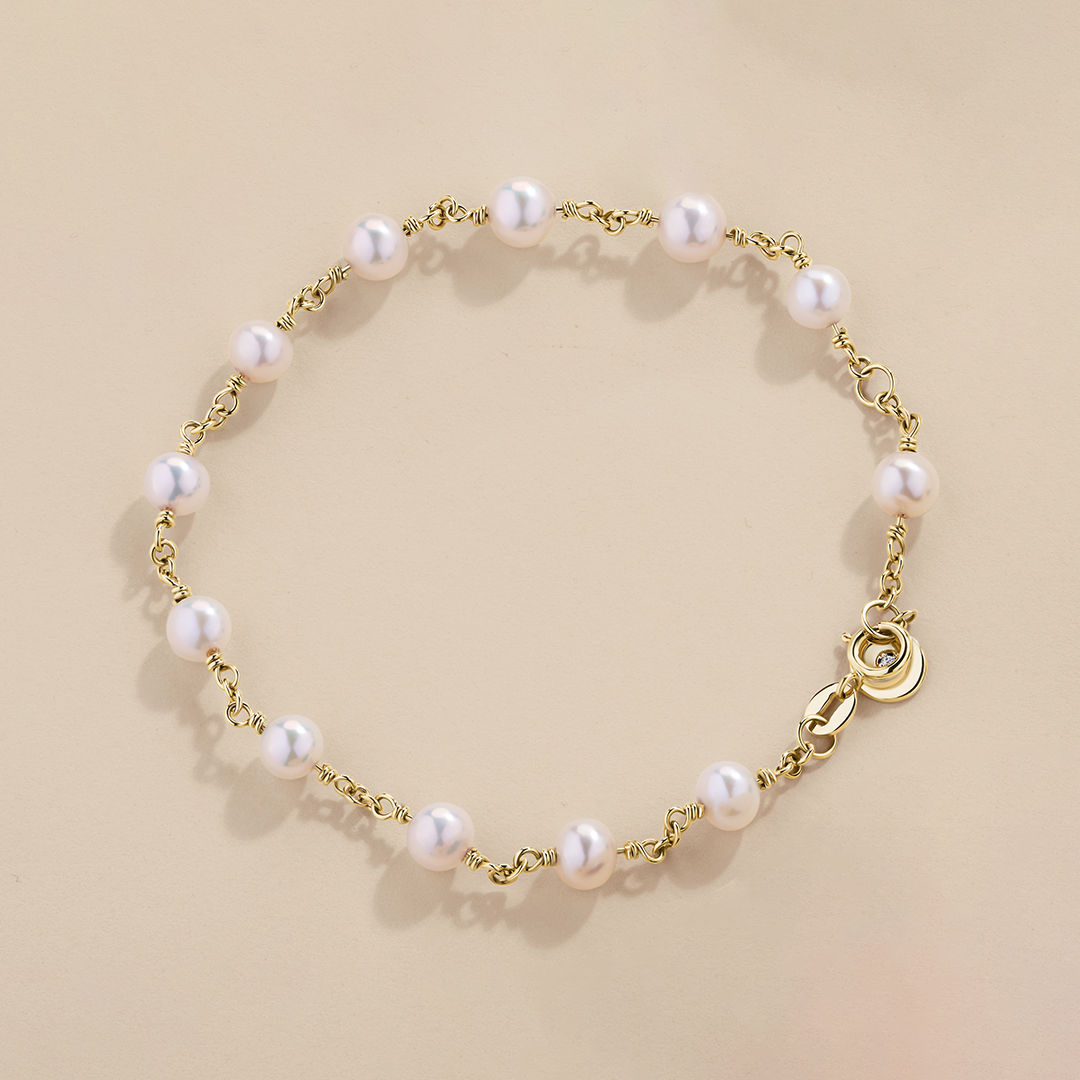 Freshwater Pearl & Diamond Bracelet in 9ct Yellow Gold