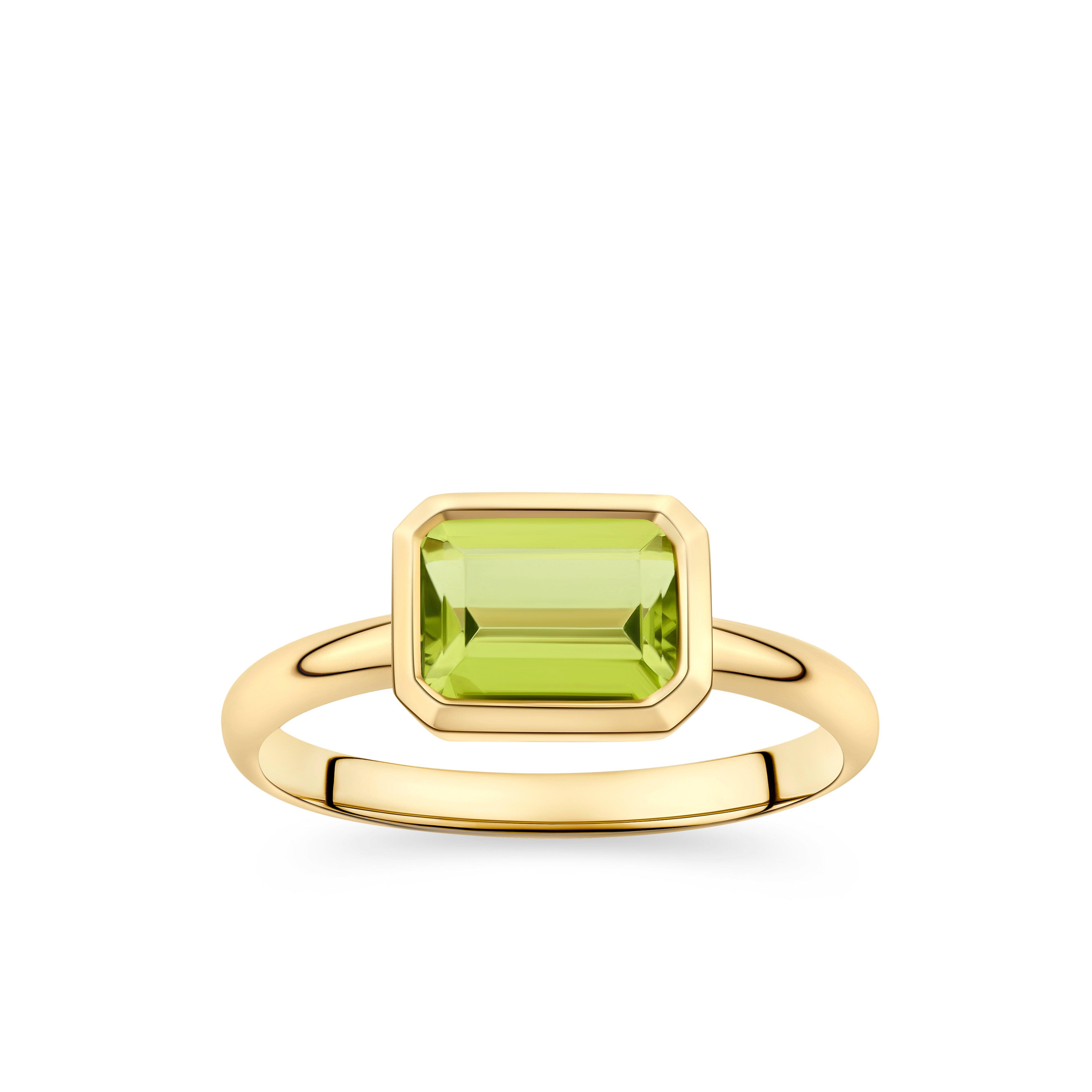 Peridot Bezel Ring in 9ct Yellow Gold